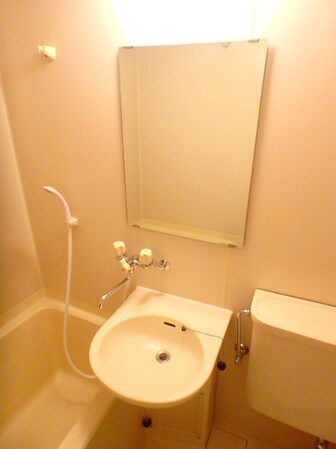 ホワイトガーデン東田の物件内観写真